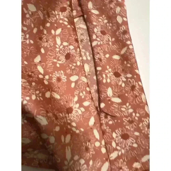 Treasure & Bond Floral Scoop Neck Cap Sleeve Satin Top NWT Size XL - Picture 8 of 9